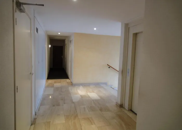 Square Walliser Près Zenith