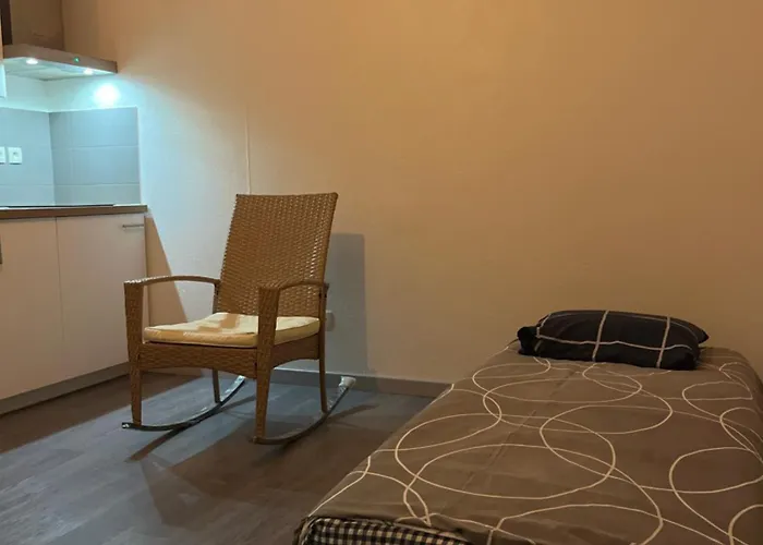 Square Walliser Pres Zenith דירה *